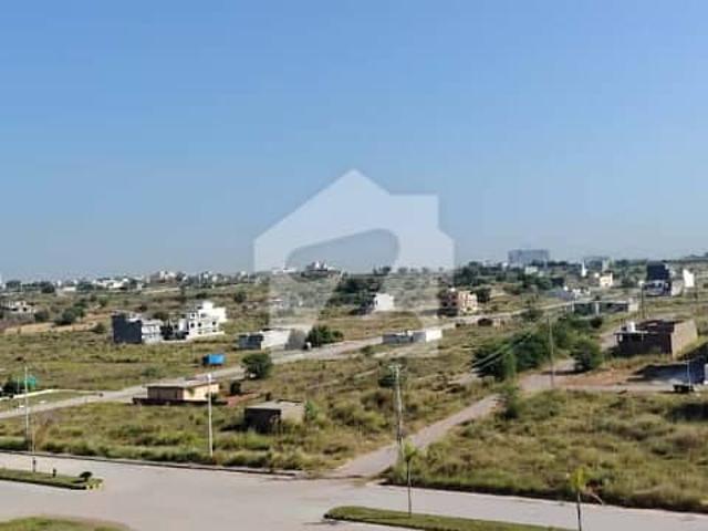 10 Marla In Most Demading Location Of M Block
