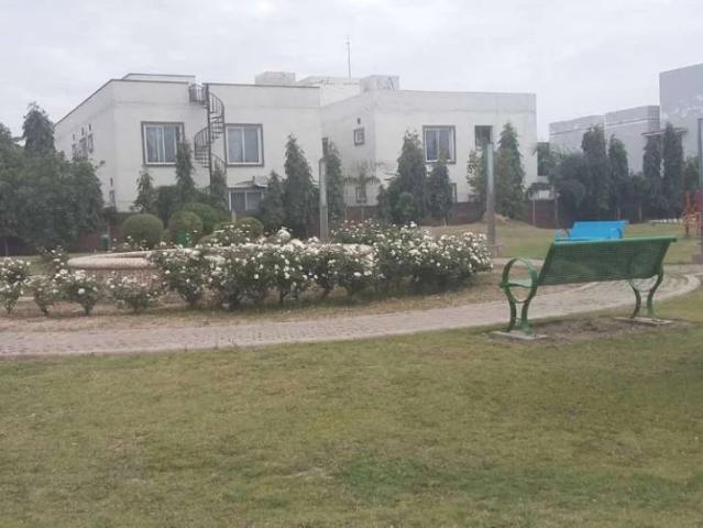 10 marla in sukh chayn Gardens Lahore Sukh Chayn Gardens ID 14345