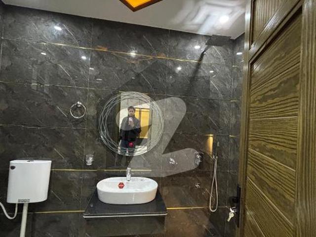 10 marla independent house johar town phase 1