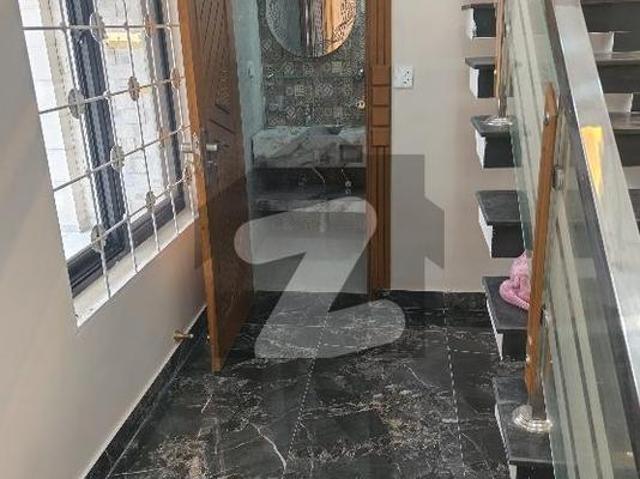 10 Marla Lavish Brand New House For Sale DC Colony