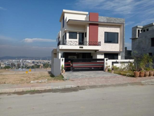 10 Marla Lightly Use Double Unit With Basement Designer House For Sale Rawalpindi Bahria Town Rawalpindi ID 74890