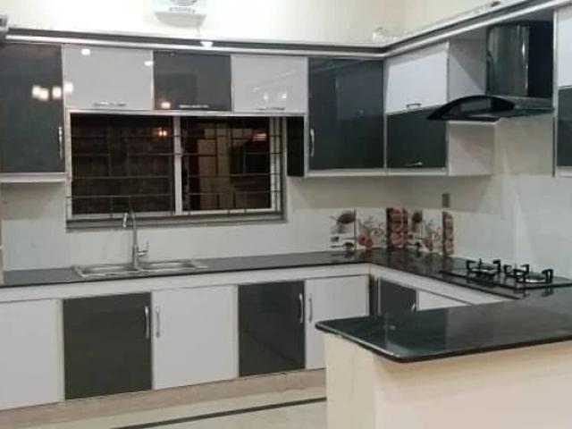 10 Marla Like new Facing Park House Available For Sale In Jasmine Bloc Lahore Bahria Town ID 83809