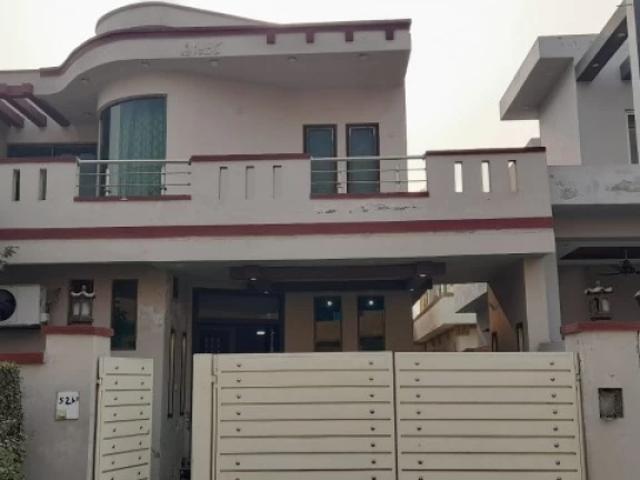 10 Marla Like A Brand New House Used Next Corner Central Park Society Lahore Central Park Housing Scheme ID 76485