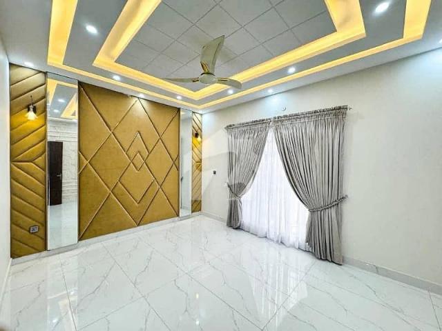 10 Marla Like Brand New Lower Portion For Rent In Jasmine Block Bahria Town Lahore