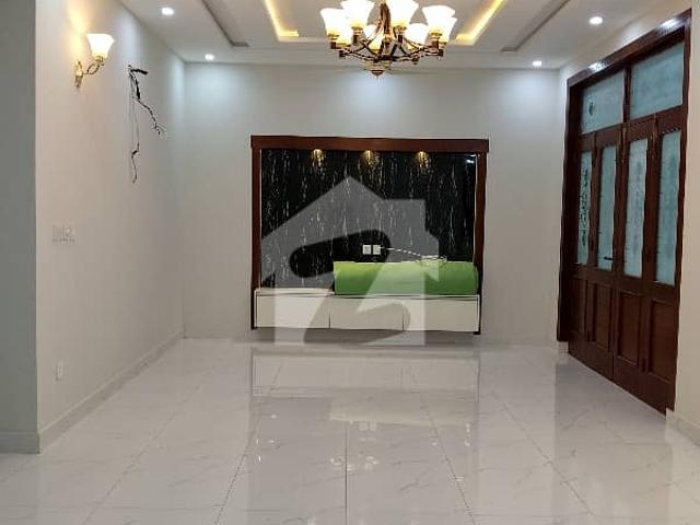 10 Marla Like Brand Full Luxury Solar System Installed House Avilable For Sale In G 13/4