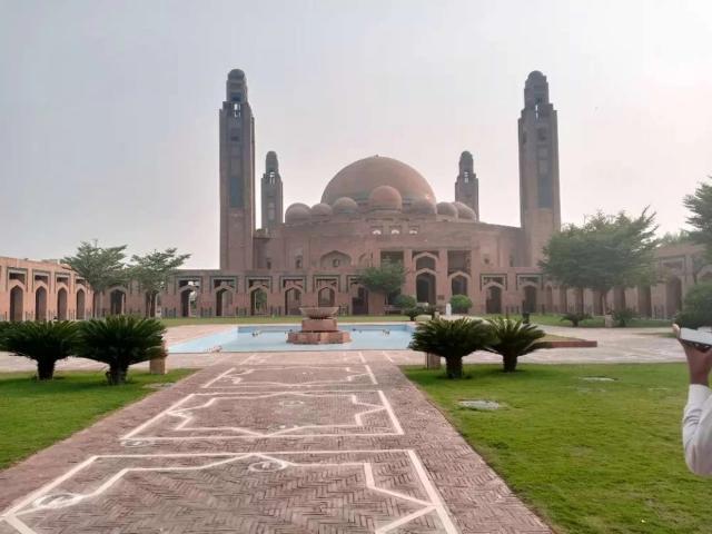 10 Marla low price corner plot for sale in Talha block bahria town Lhr Lahore Bahria Town ID 33750