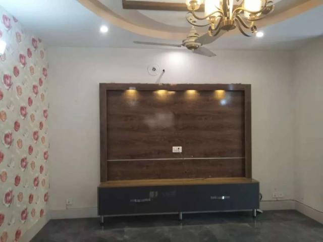 10 Marla lower portion Brand new first entry Lahore Valencia Town ID 10744