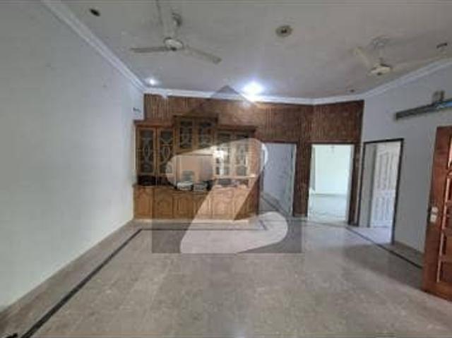 10 Marla Lower Portion For Rent