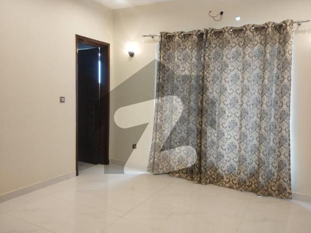 10 Marla Luxurious Designer Modern House For Sale BahriaTowan Lahore Bahria Town Sector C