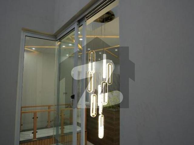 10 Marla Luxurious House for Sale in B Block Wapda City Block B
