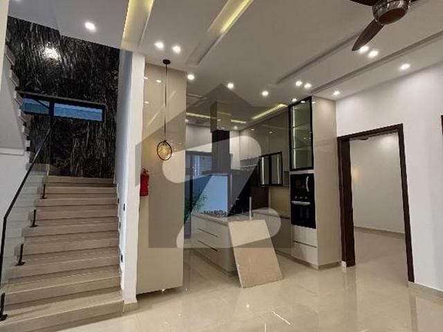 10 Marla Luxury Designer House for Sale | Spacious Living | Outclass Finishing | Premium Lifestyle Top City 1