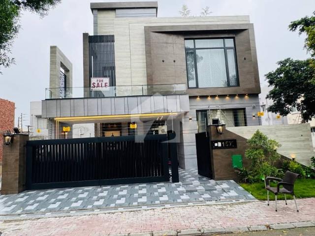 10 marla luxury facing park house for sale in takbeer block bahria town lahore