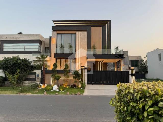 10 Marla Luxury Furnished Modern House For Sale in DHA Lahore