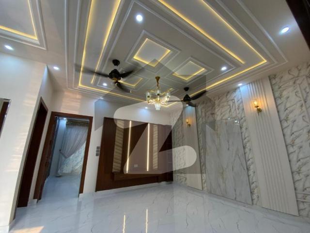 10 Marla Luxury House Available For in block FF Citi Housing Gujranwala Citi Housing Society