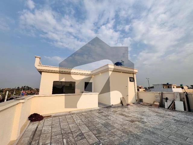 10 Marla luxury house available for sale in Citi housing Gujranwala Citi Housing Society