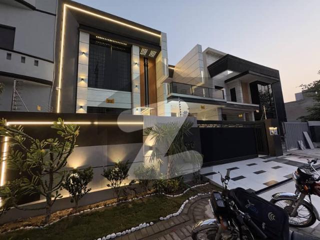 10 marla luxury house for sale