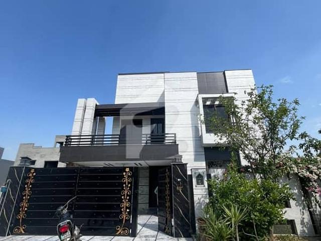 10 Marla Luxury House For Sale In Central Block 80fit Road With Gas
