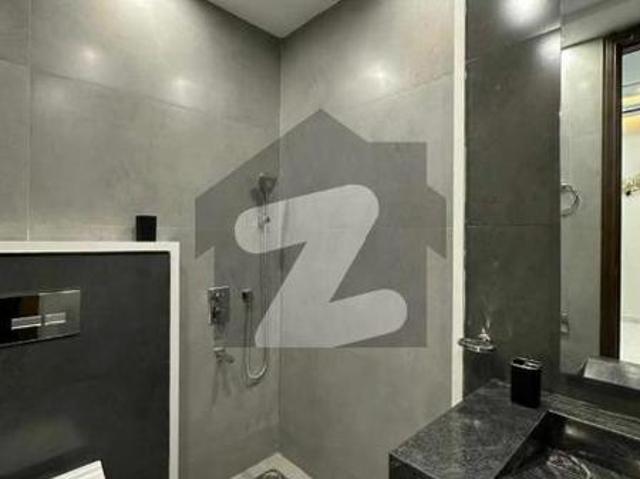 10 Marla Luxury House For Sale In Park View City, Lahore. * Park View City