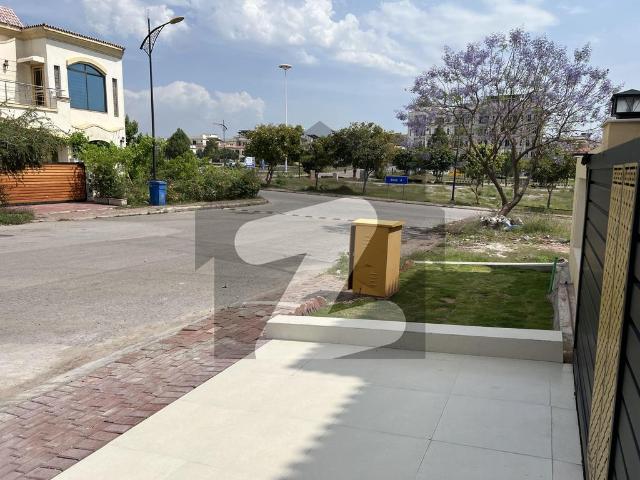 10 Marla Luxury House for Sale Sector C 1, Bahria Enclave Islamabad Boulevard Location Bahria Enclave Sector C1