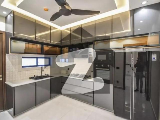 10 Marla Luxury House With Gas Available For Rent In Bahria Town Lahore. Bahria Town Sector C