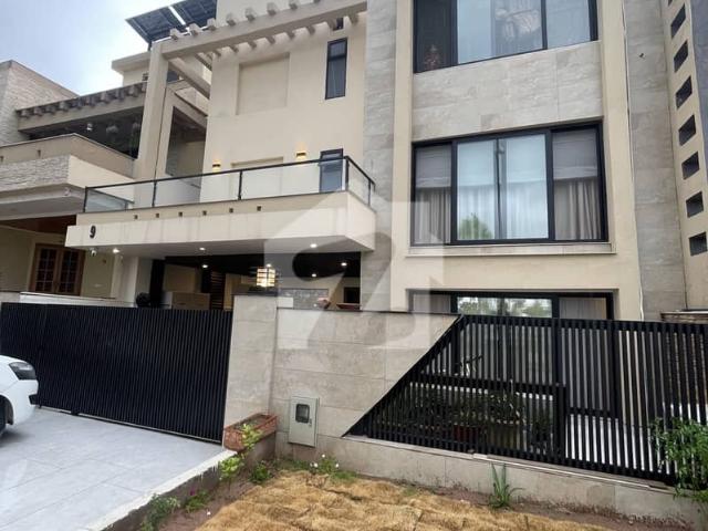 10 Marla Luxury Modern House Available For Sale In Bahria Enclave Islamabad