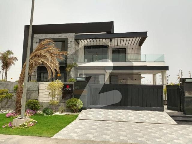 10 Marla Luxury Modern House for Sale | Hot Location | DHA Phase 7