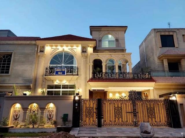 10 Marla Luxury Spanish Design house For sale hot Location jasmine Lahore Bahria Town ID 86797