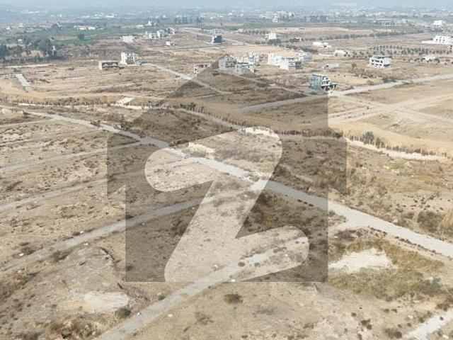 10 marla Main 80ft Road plot for sale Block D CBR TOWN PHASE 2