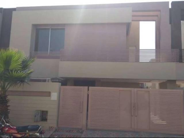 10 Marla Model House is Available for sale Sialkot ID 03883