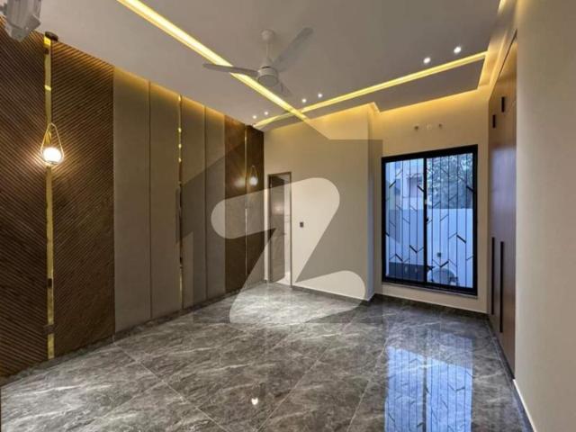 10 Marla Modern Bungalow for Rent | DHA Phase 6 Lahore | Excellent Location DHA Phase 6