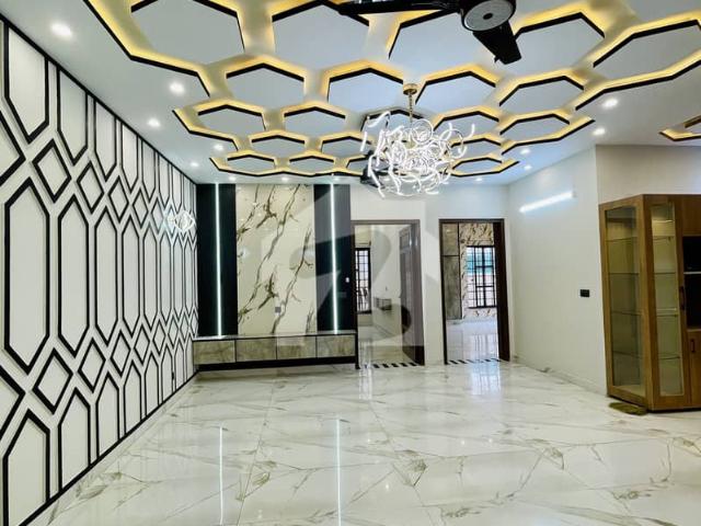 10 Marla Modern Designer House in LDA Avenue 1 For Sale