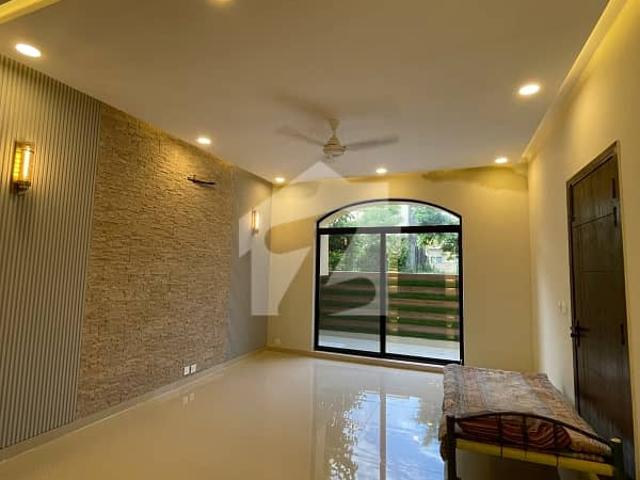 10 Marla Modern Elevation Brand New House Available For Sale Just 2 Mnt Drive From The Main Gate!