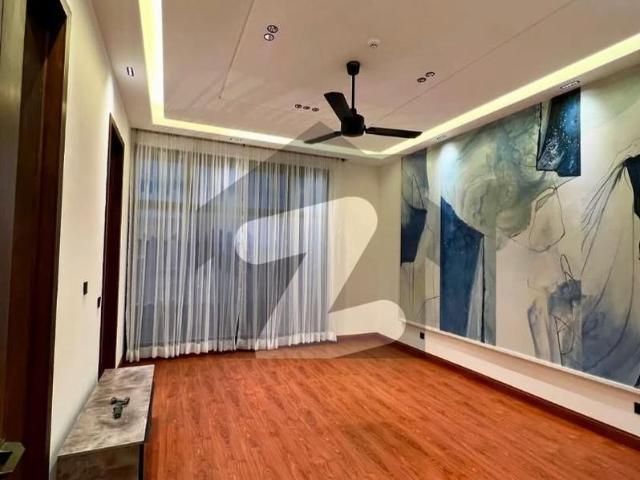 10 marla modern luxurious house available for sale in abdullah garden ayesha block east canal road faisalabad abdullah gardens