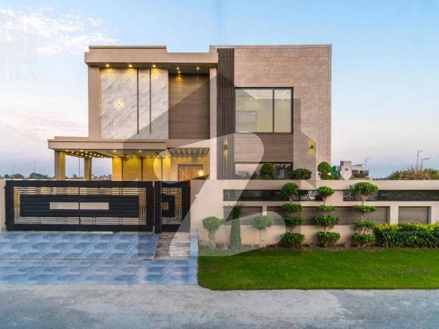 10 marla most beautifull top noutch brand new luxury house for sale in dha phase 9town near to park prime location