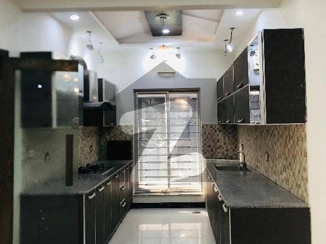 10 Marla Neat and clean upper portion available for rent gulbahar block Bahria Town Lahore