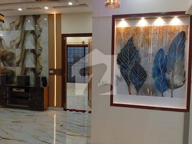 10 Marla Neat & Clean House Available For Rent Bahria Town Lahore