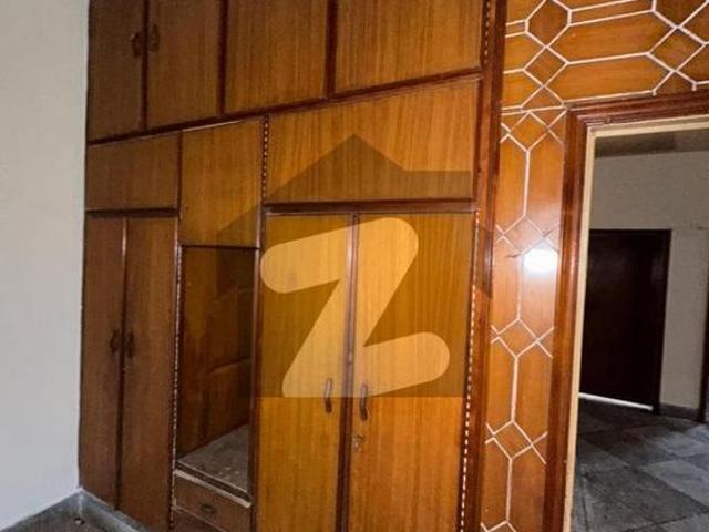 10 Marla Near Main Boulevard Akbari Store Big Road For Sale Allama Iqbal Town Hunza Block