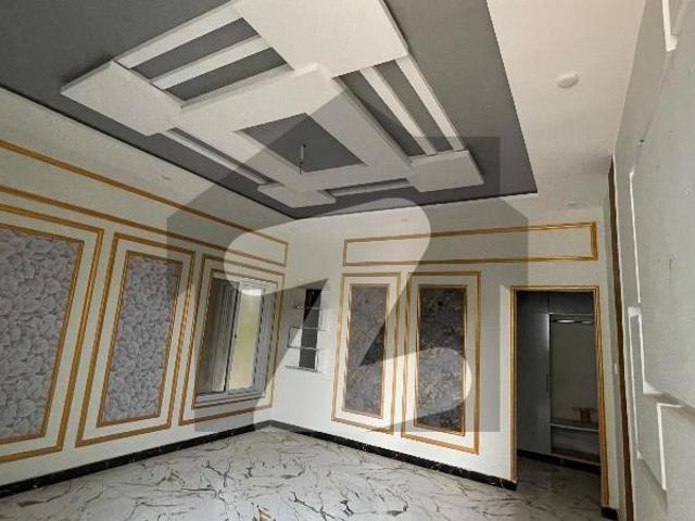10 Marla new beautiful House available for rent in Saudis villa Warsak Road