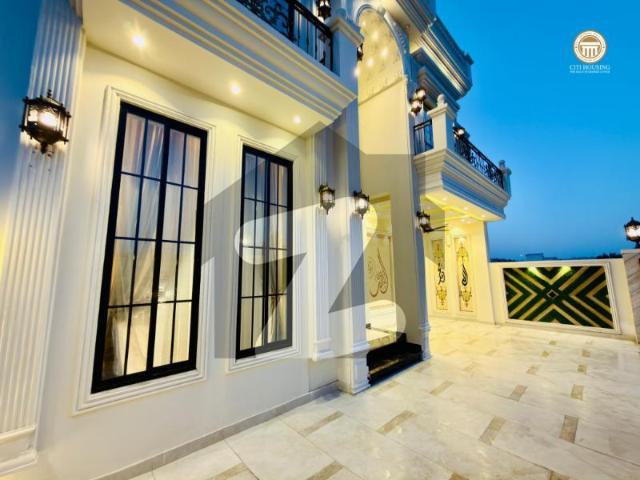 10 marla new brand double story house available for sale, in citi housing gujranwala on prime location. Citi Housing Society