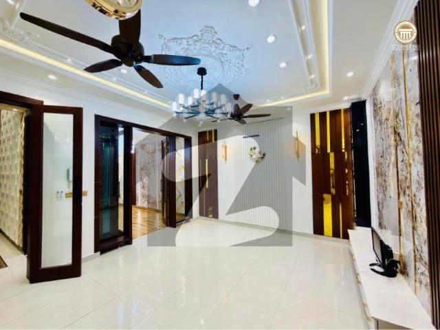 10 marla new brand double story house available for sale, in citi housing gujranwala on prime location. Citi Housing Society