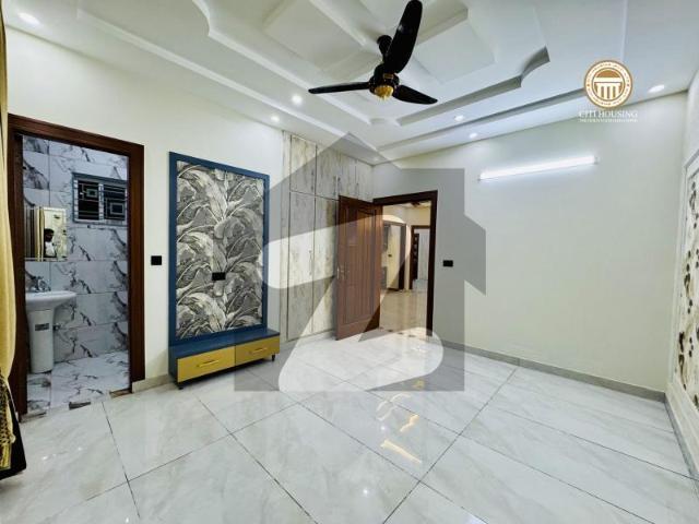 10 marla new brand double story house available for sale, in citi housing gujranwala on prime location. Citi Housing Society