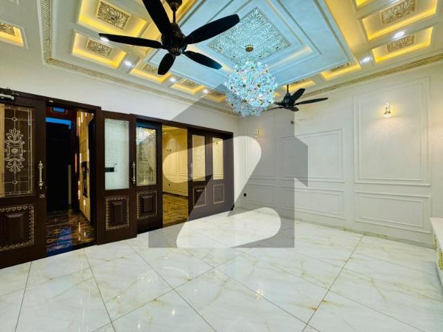 10 marla new brand double story house available for sale, in citi housing gujranwala on prime location. Citi Housing Society
