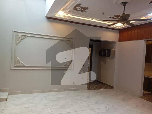 10 marla new house available for sale