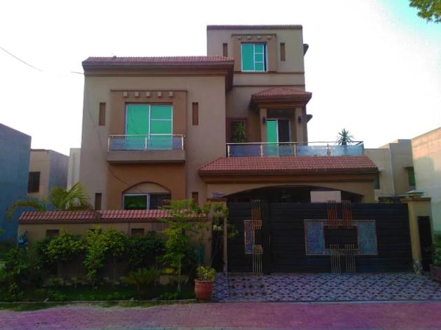 10 Marla New House With Gas For Sale In Janiper Block Sector C Bahria Lahore Bahria Town ID 86735
