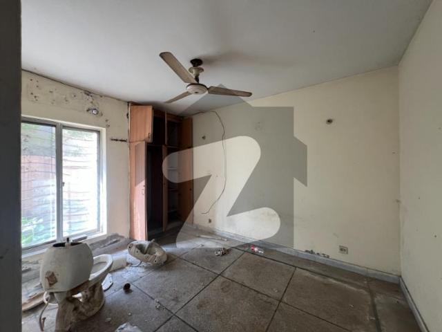 10 Marla Old Eden House For Sale in Lake City Lahore Lake City Sector M 7