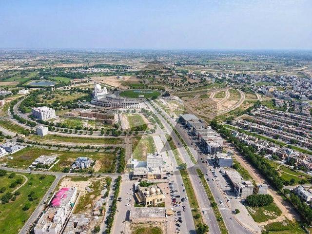 10 Marla On Installments Possession Plot For Sale In Lake City Lahore