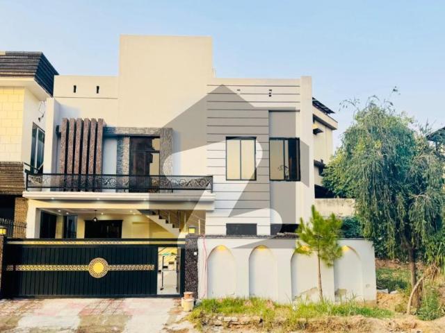 10 Marla Owner Built Luxury Double Unit House For Sale DHA Defence Phase 2