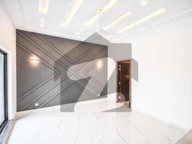 10 Marla Out Class Stylish Luxury Bungalow For sale In DHA Phase 7