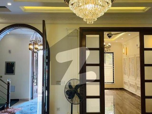 10 Marla Park Facing Double Unit House For Sale In Jubilee Town Block B | 6 Bed, 6 Bath Rs. 390 Lac Jubilee Town Block B