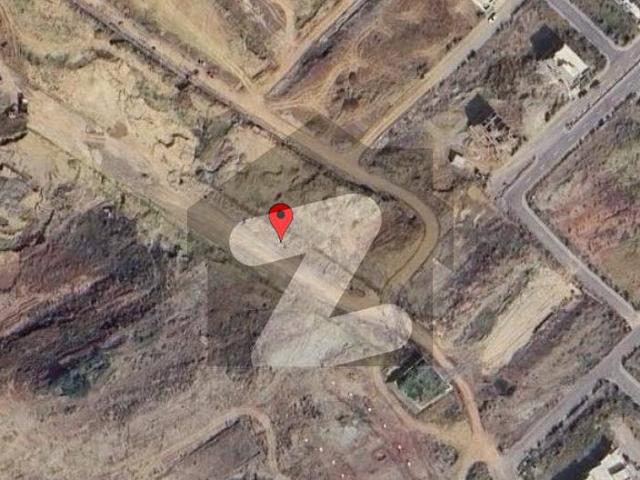 10 Marla Plot on Akram Raja Blvd